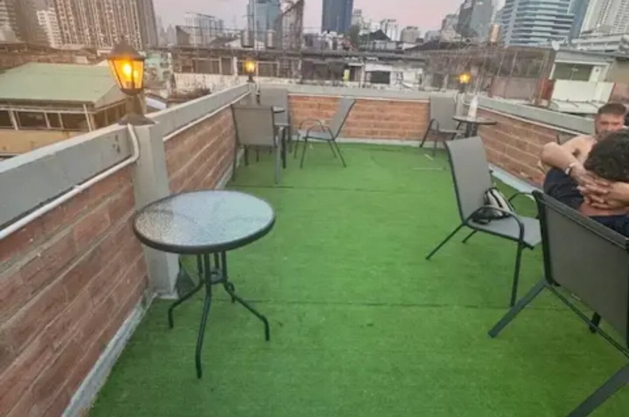Leasehold hostel with 48 beds in Bang Rak Bangkok - THBP-1344
