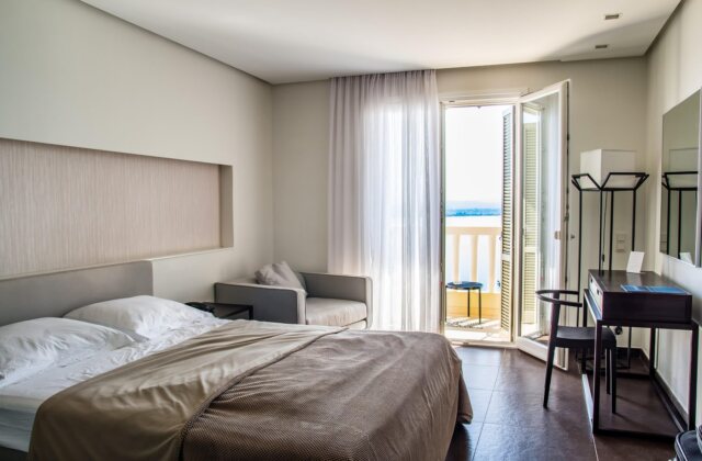 Leasehold hotel with 136 rooms in Bang Na Bangkok - THBP-1398