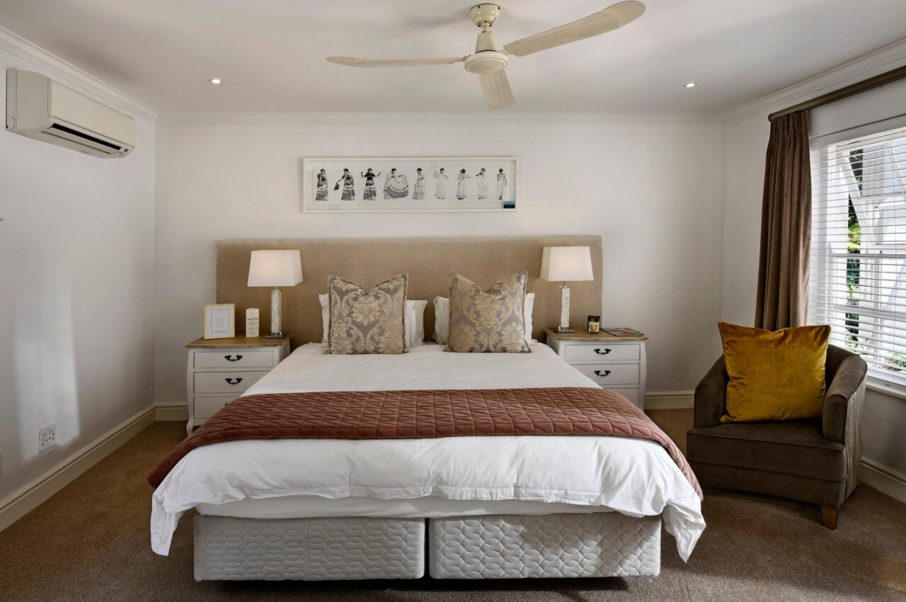 Hotel for sale with 20 rooms in Bang Rak Bangkok - THBP-1399