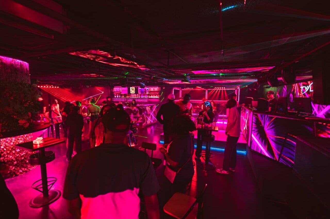 Leasehold bar in Khlong Toei Bangkok - THBP-1500
