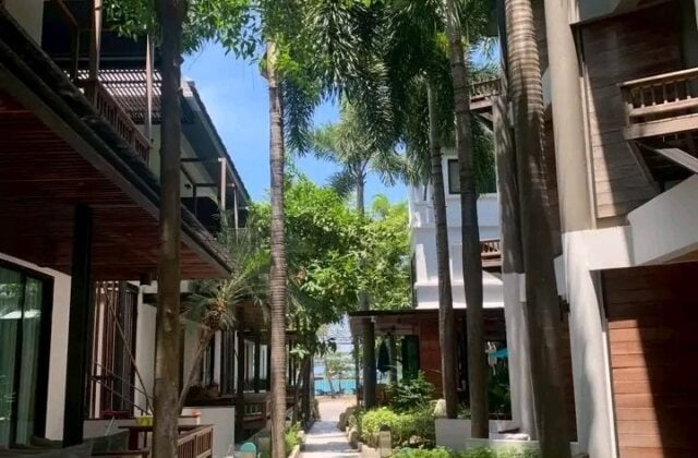Hotel for sale with 36 rooms in Cha-am Phetchaburi - THBP-1498
